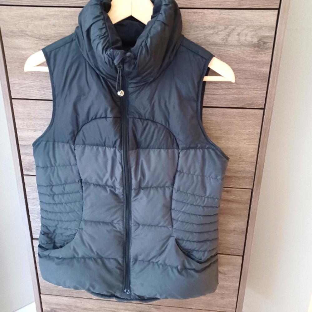 Lululemon puffer vest